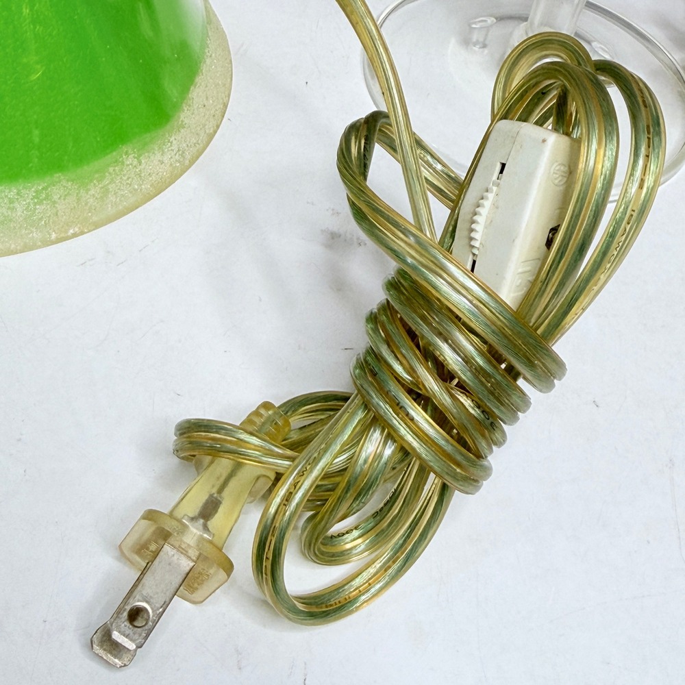 Vintage Lucite Red Green Pair of Martini Style Lamps 8.75" Tall 6" Diameter - Picture 9 of 11